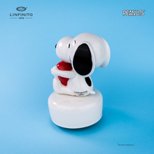 Charger l&#39;image dans la galerie, Snoopy avec coeur sur boîte à musique
